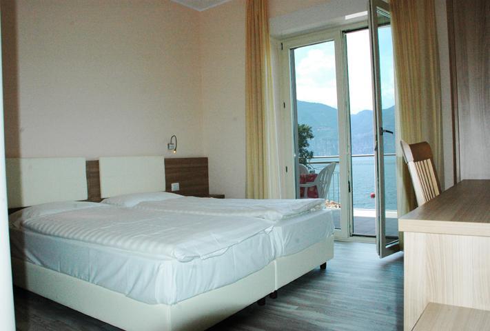 Hotel Garni Vela D'Oro 브렌조네 술 가르다 외부 사진